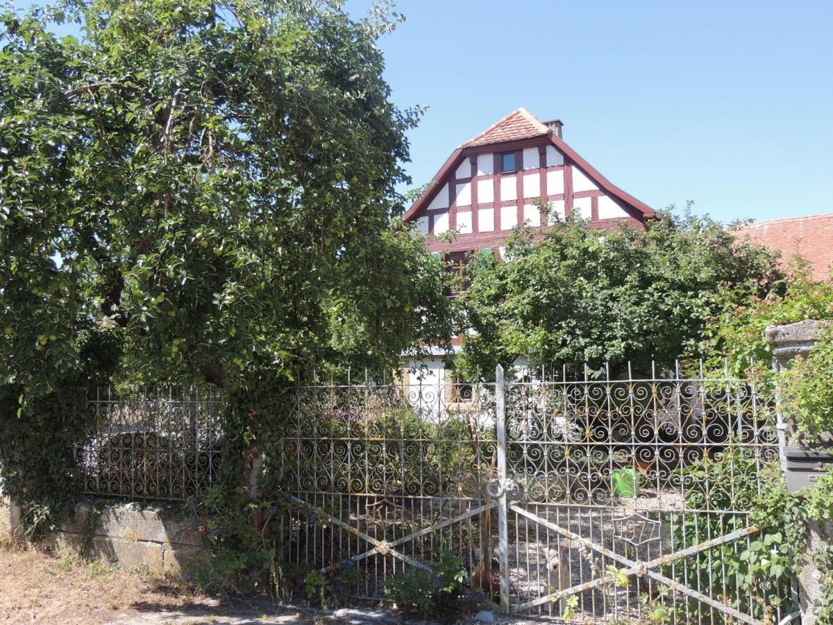 Pilger- und Radlerherberge Herberge im Hofhaus Colmberg Exterior foto